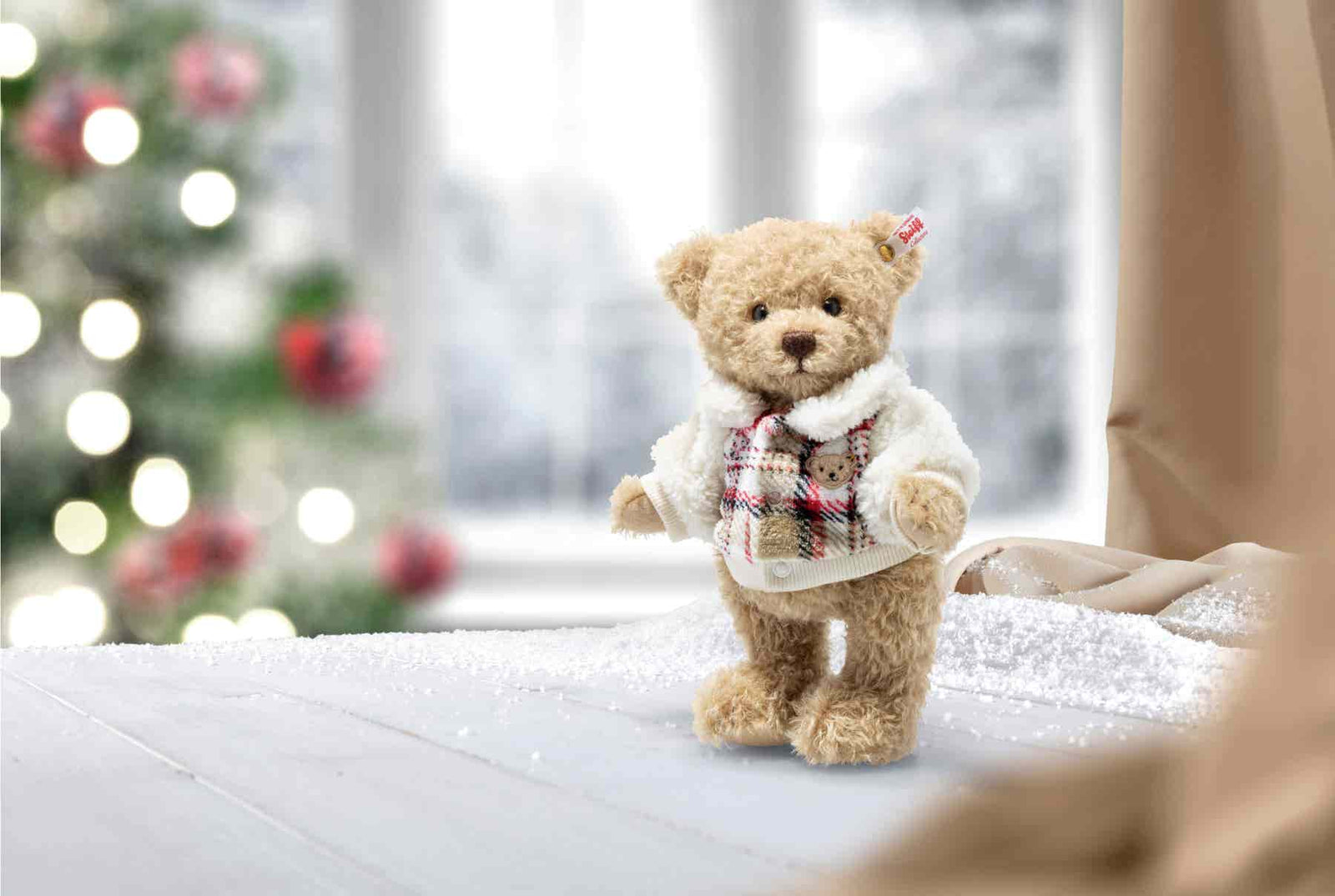 Steiff Ben Teddy bear with winter jacket-EAN 007231