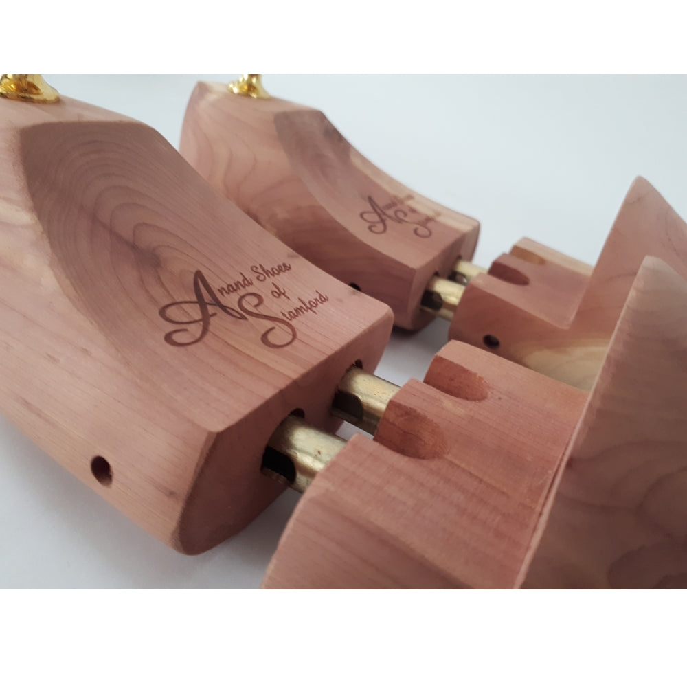 Cedar Wood Shoe Tree