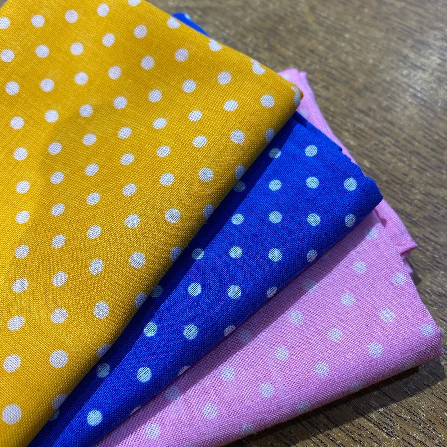 Light Polka Dot Handkerchief Set